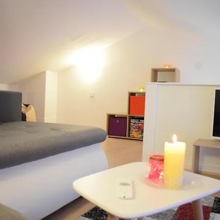 Golden Sun Apartment