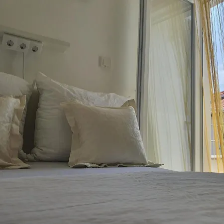 Apartment Golden Sun Vir